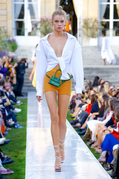Look 35